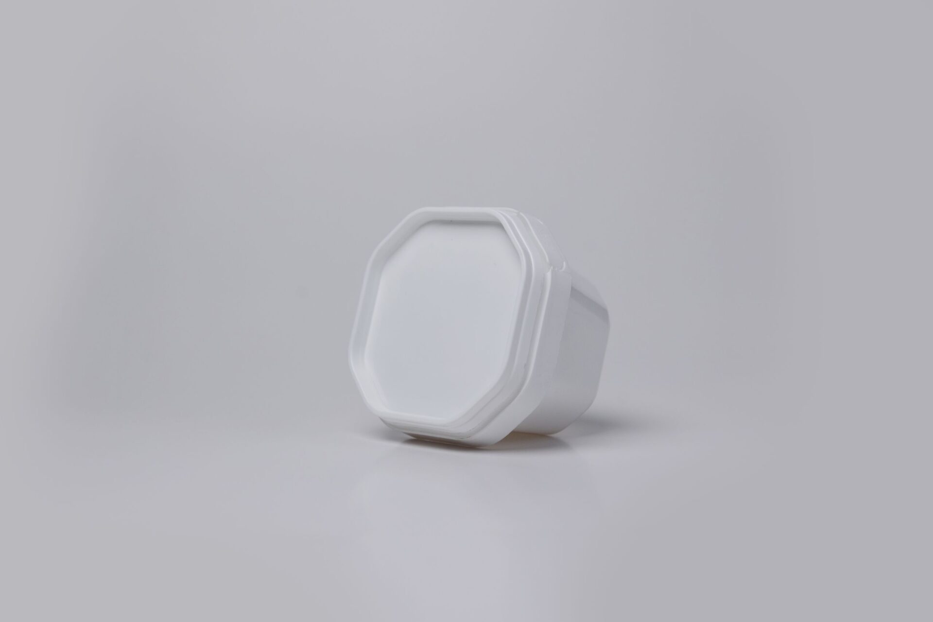 250ml Octagon Tub & Lid